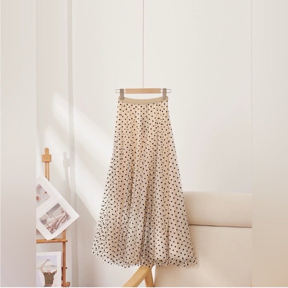 French Cream Polka Dot Pleated Maxi Skirt - Picture 10 of 11